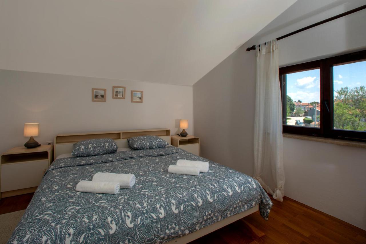 App Fiorela Porec Esterno foto